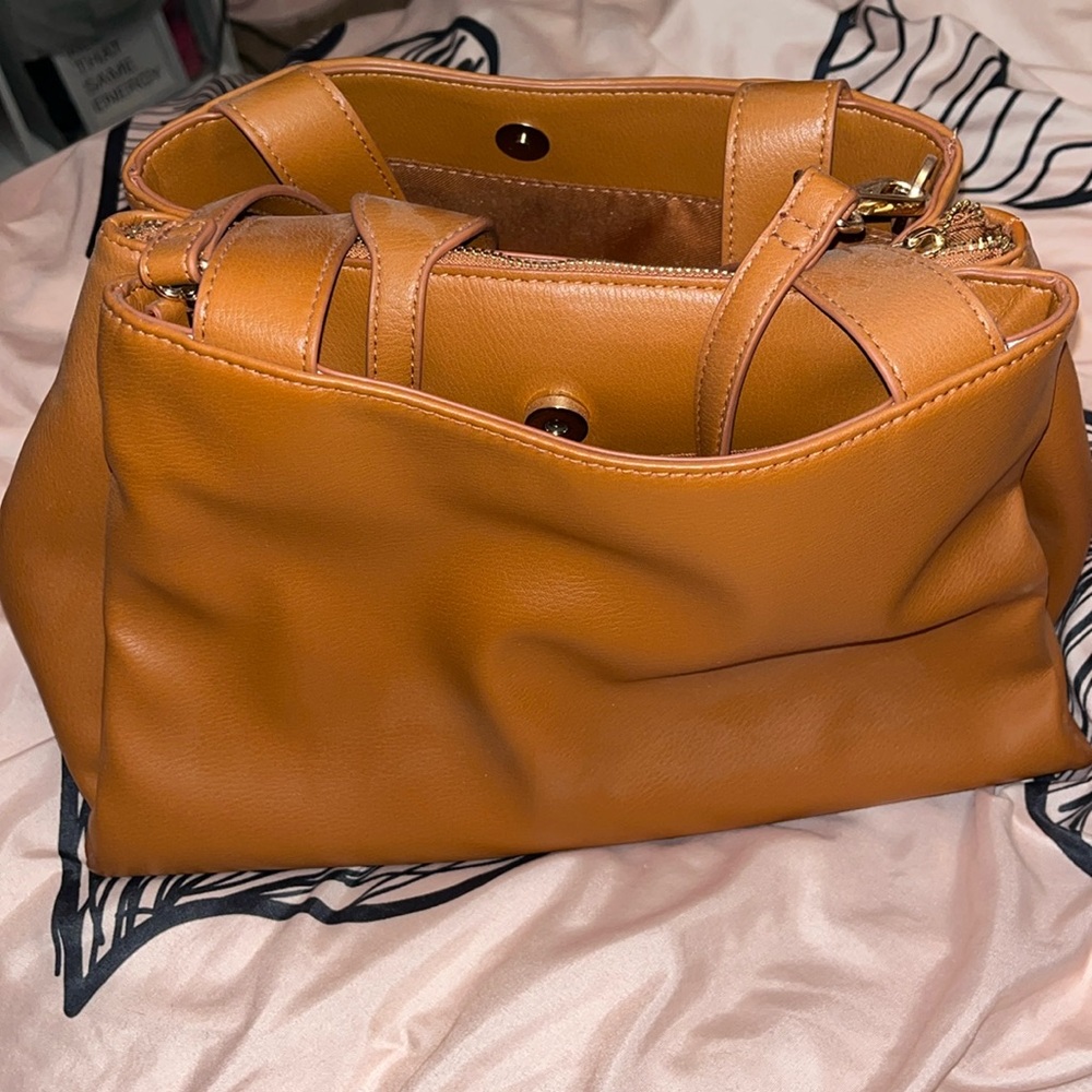 Cute medium sized hand bag, In good condition